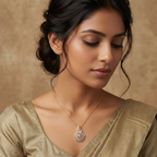 2.25Ct of Locket With Purity of 18K