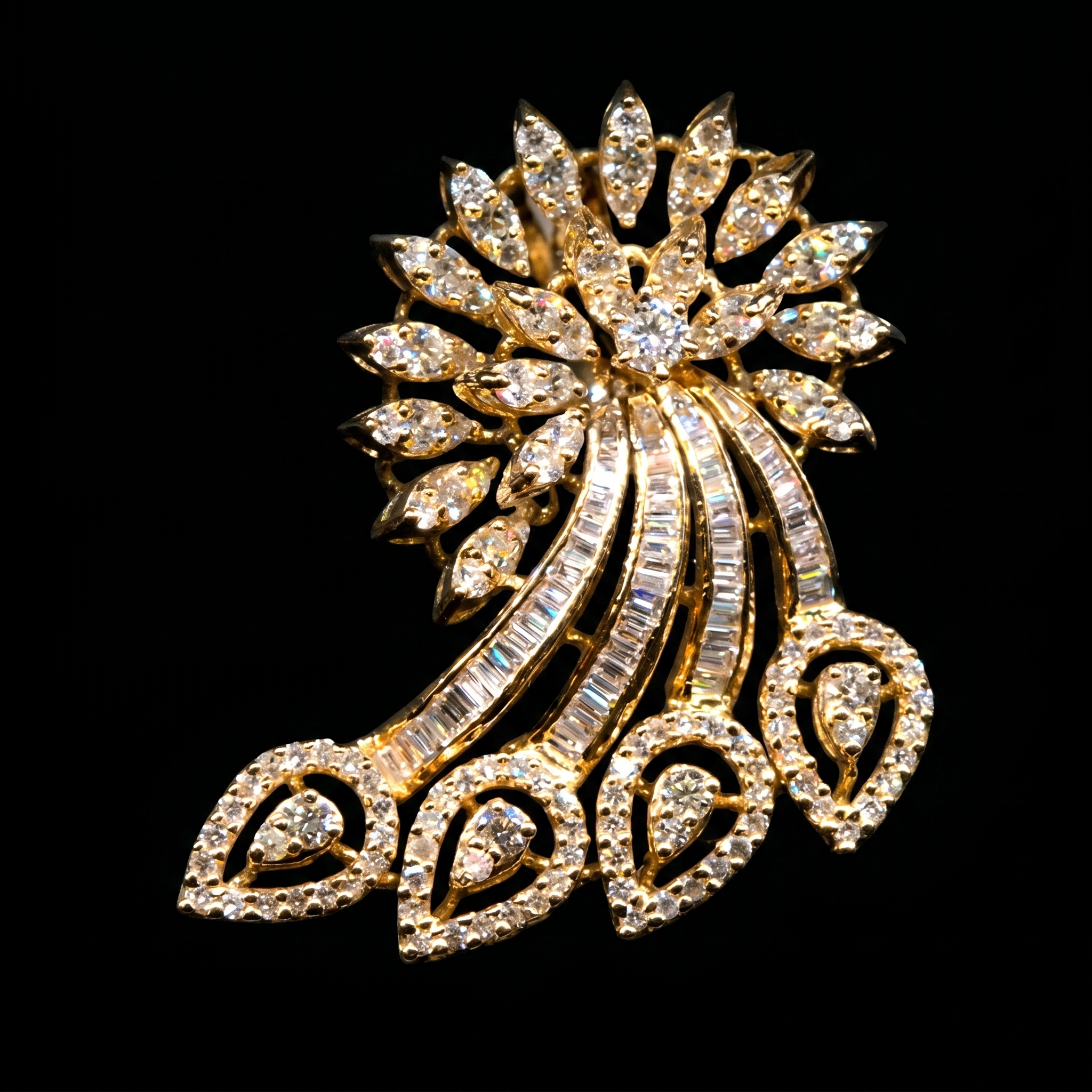 2.98Ct of Locket With Purity of 18K