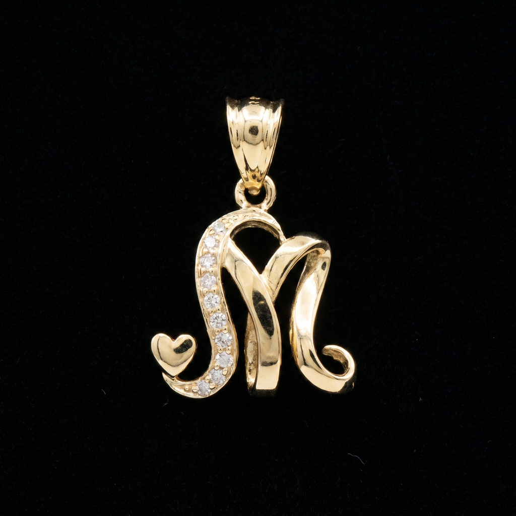 0.08Ct of Locket With Purity of 18K