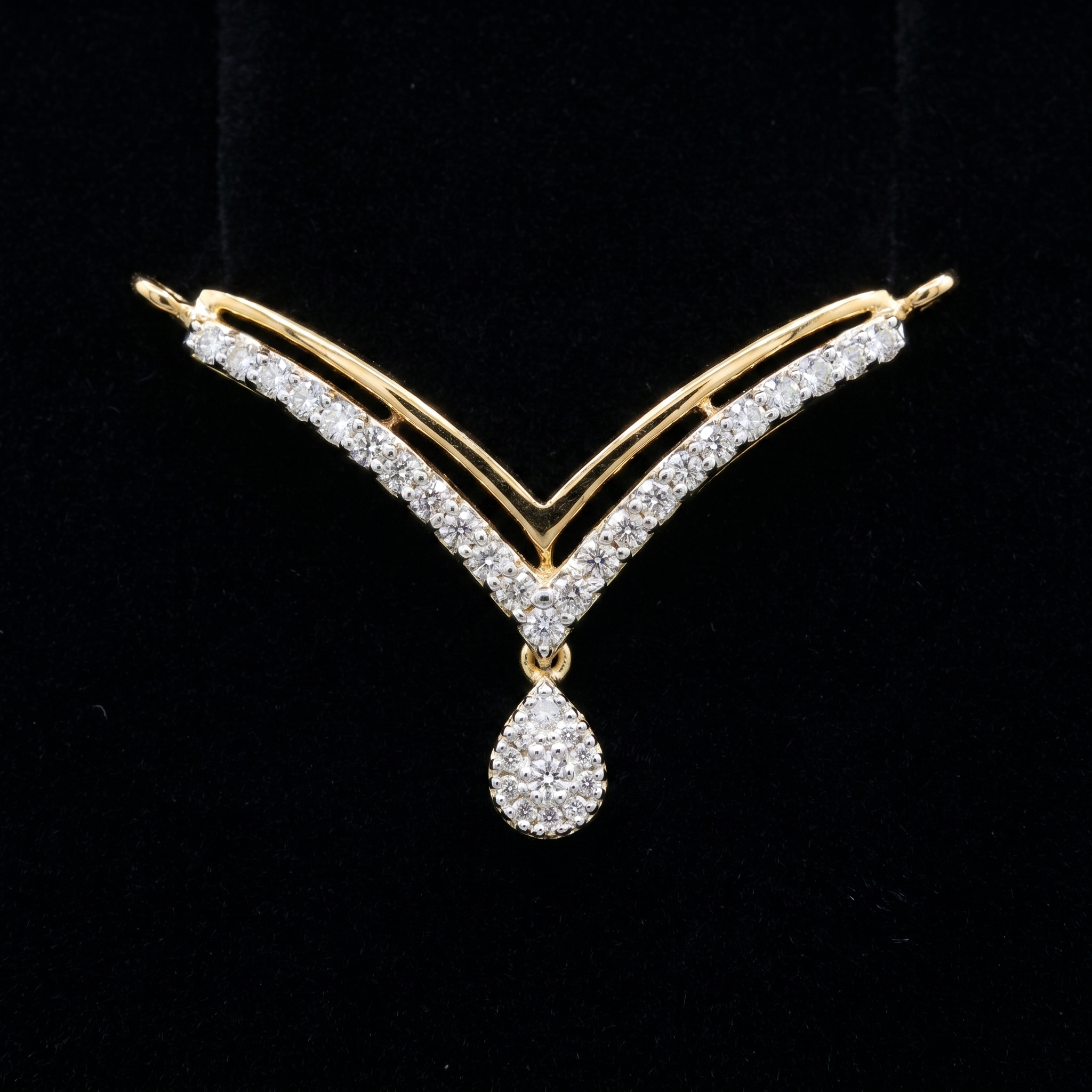 1.3Ct of Pendant With the Purity of 18K
