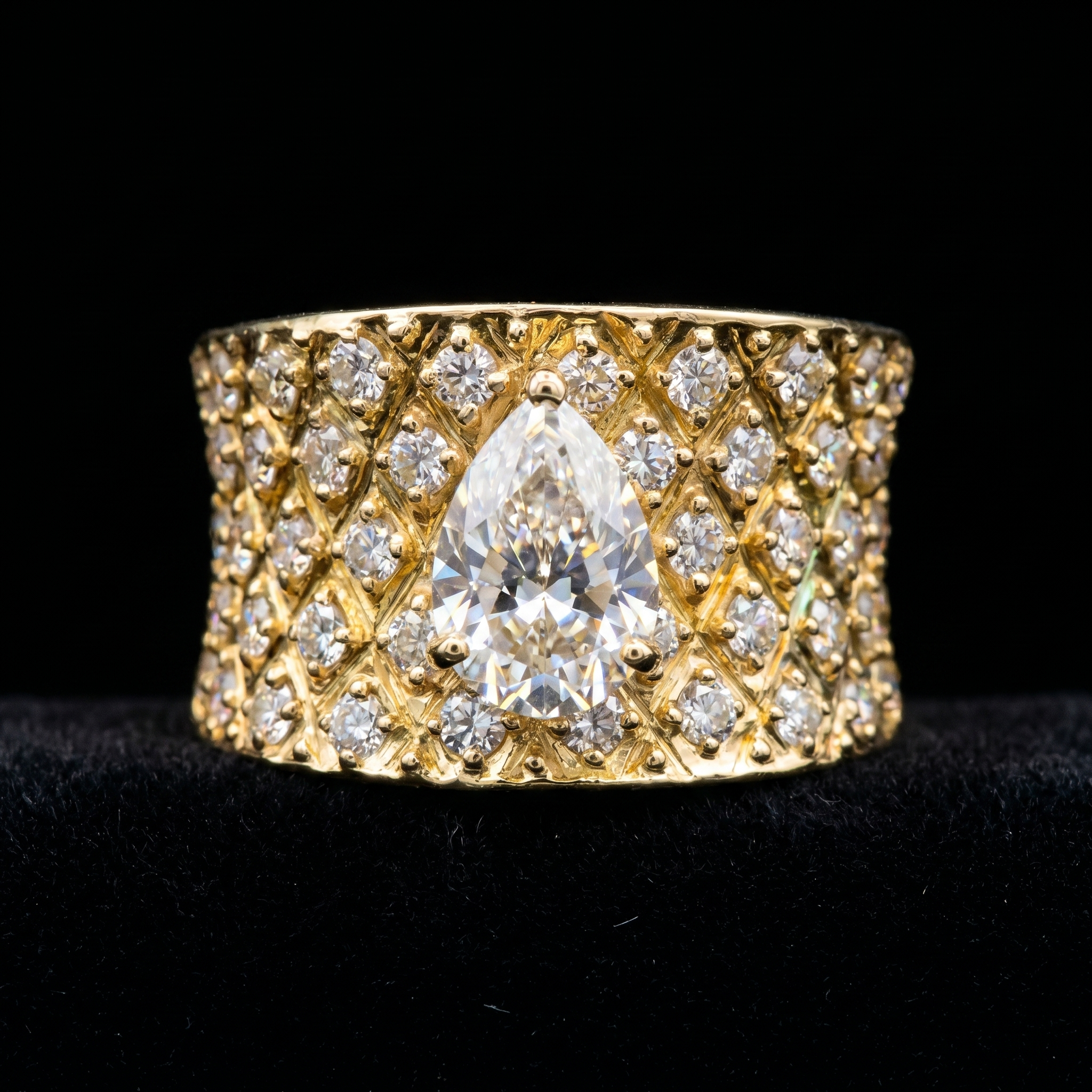 2.28Ct of Ring With the Purity of 18K