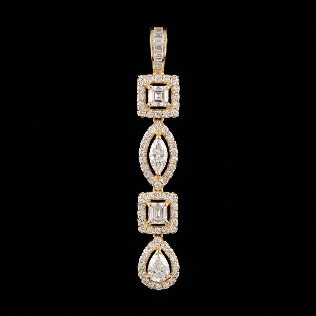 2.35Ct of Locket With the Purity of 18K