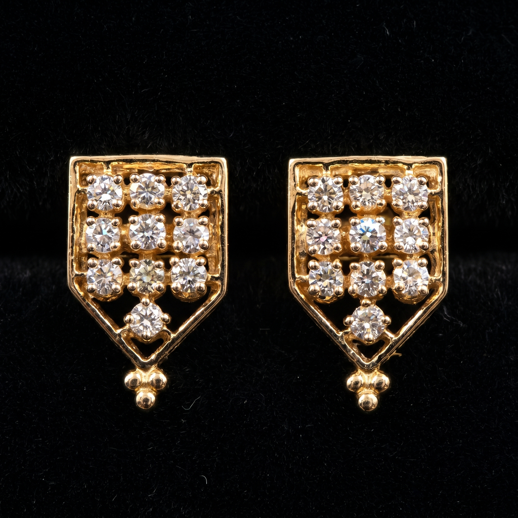 0.41Ct of Earring  With the Purity of 18K