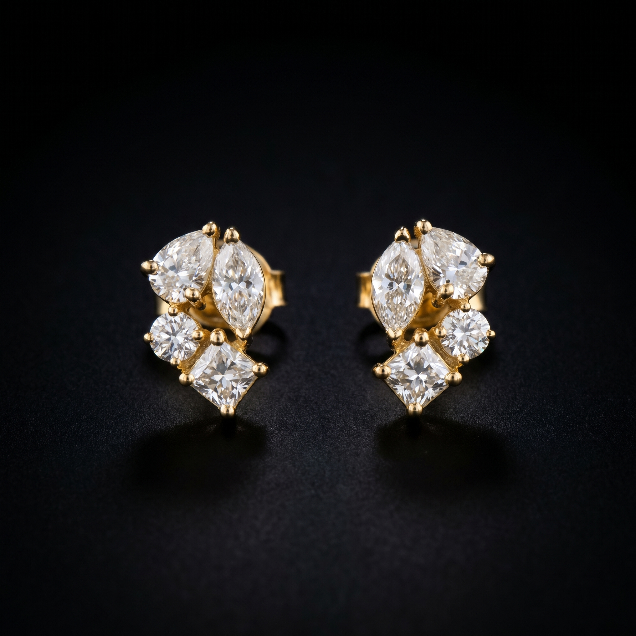 1.85Ct of Earring  With the Purity of 18K