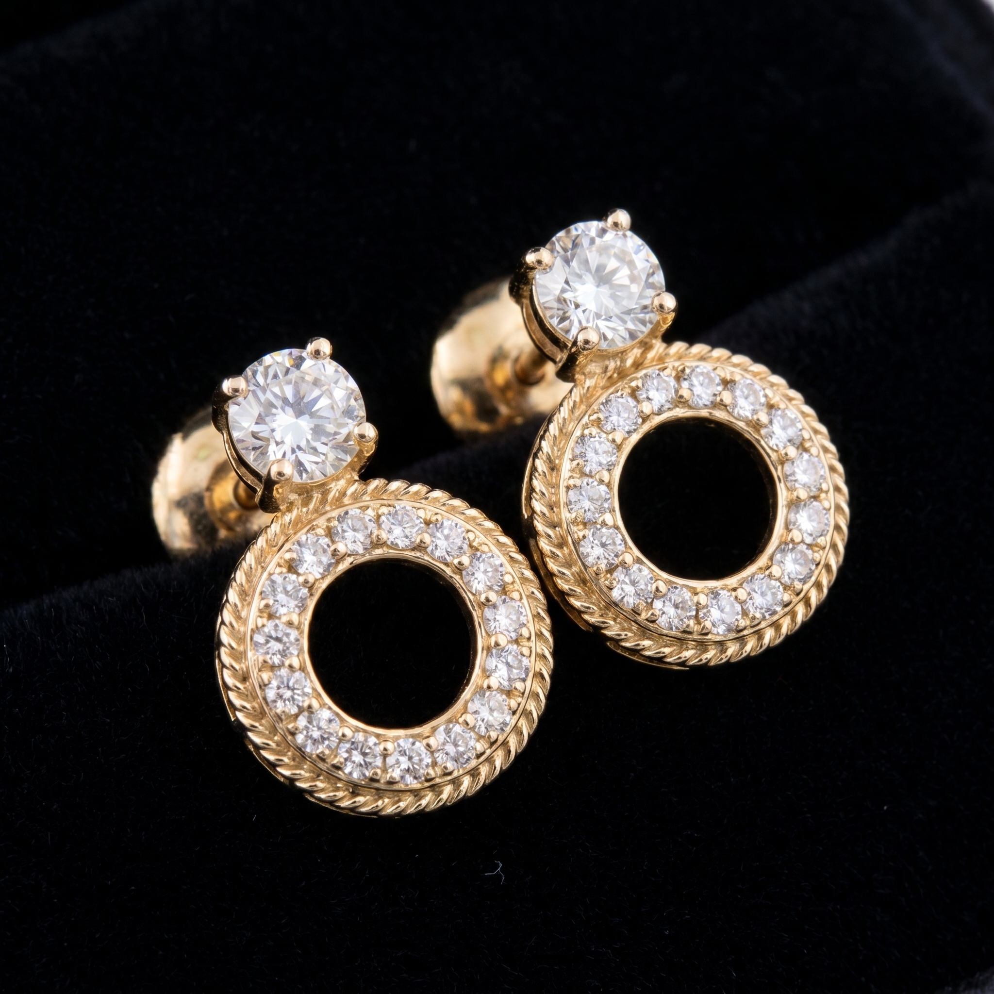 1.66Ct of Earring  With the Purity of 18K