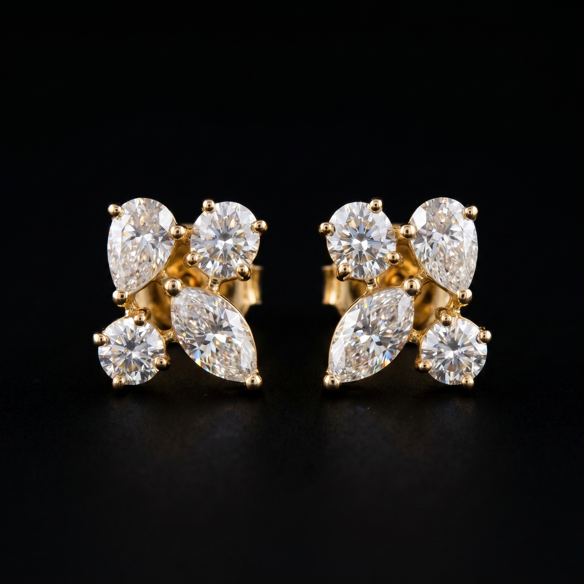 2.48Ct of Earring  With the Purity of 18K