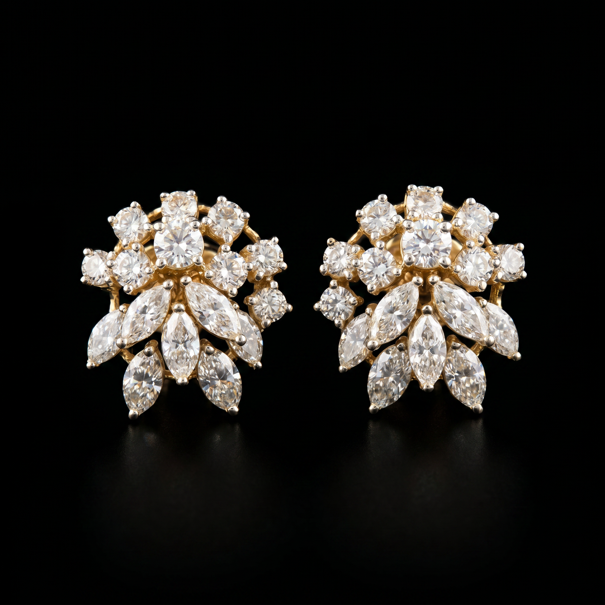4.37Ct of Earring  With the Purity of 18K