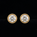 2Ct of Earrings With the Purity of 18K
