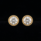 2Ct of Earrings With the Purity of 18K