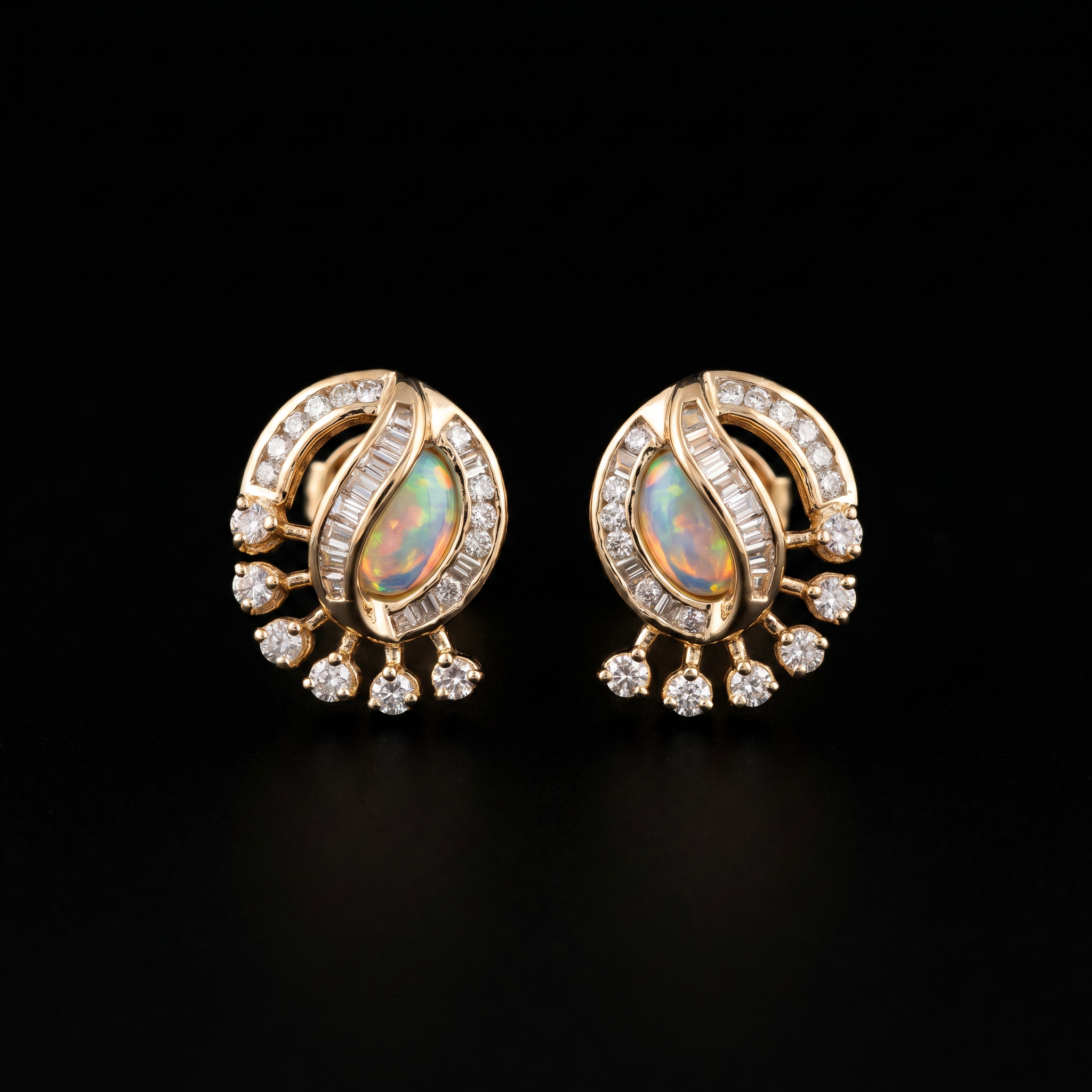 2.5Ct of Earring With the Purity of 18K