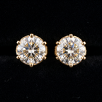 3Ct of Earring With the Purity of 18K