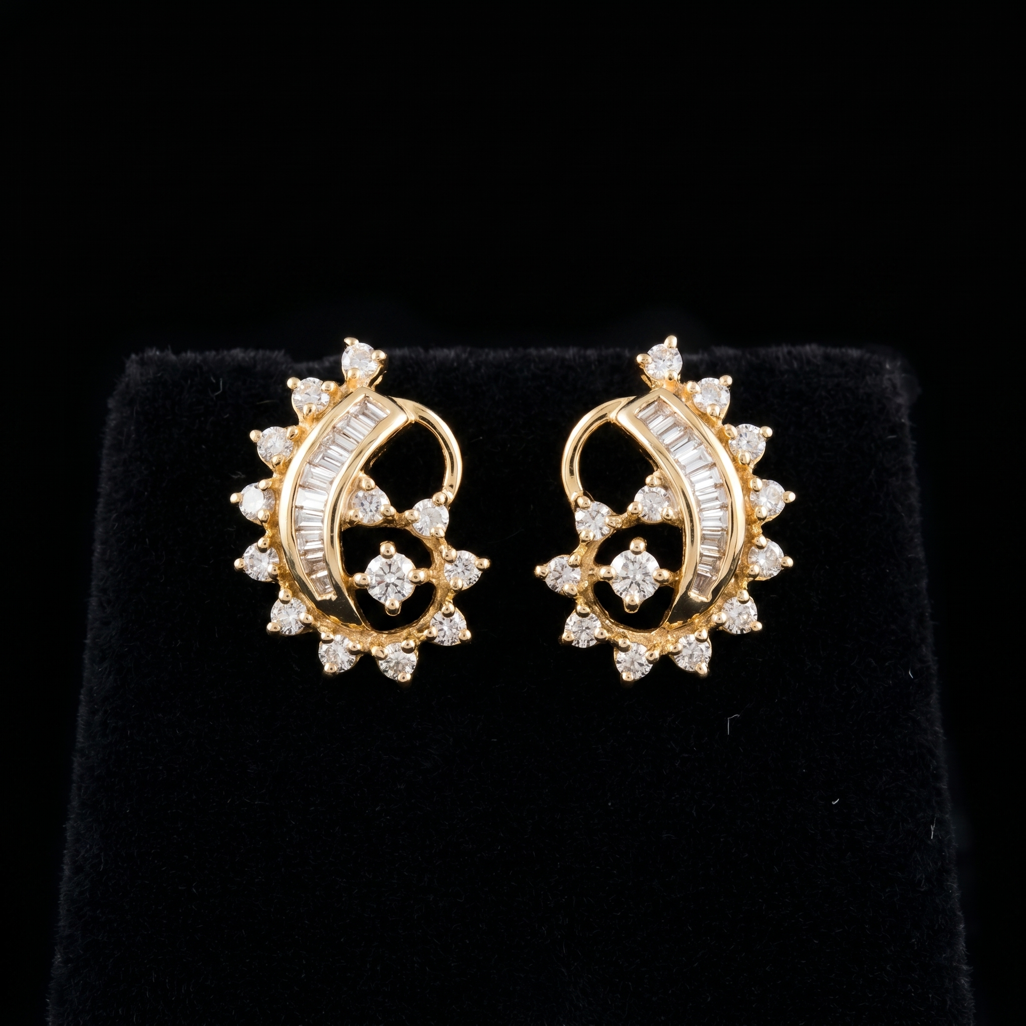 1.5Ct of Earring With the Purity of 18K
