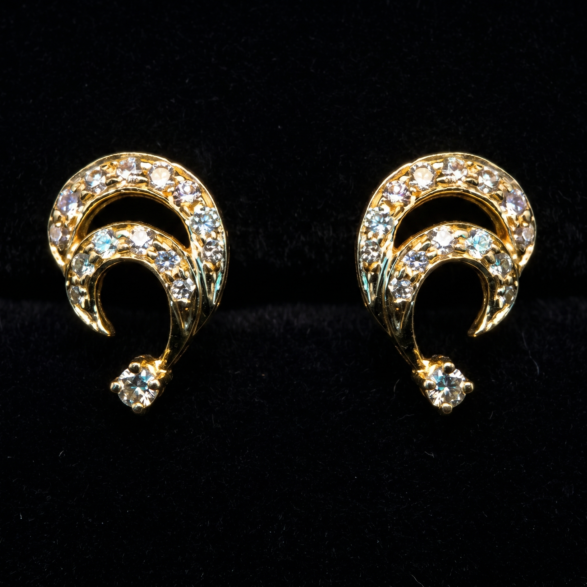 0.8Ct of Earring With the Purity of 18K