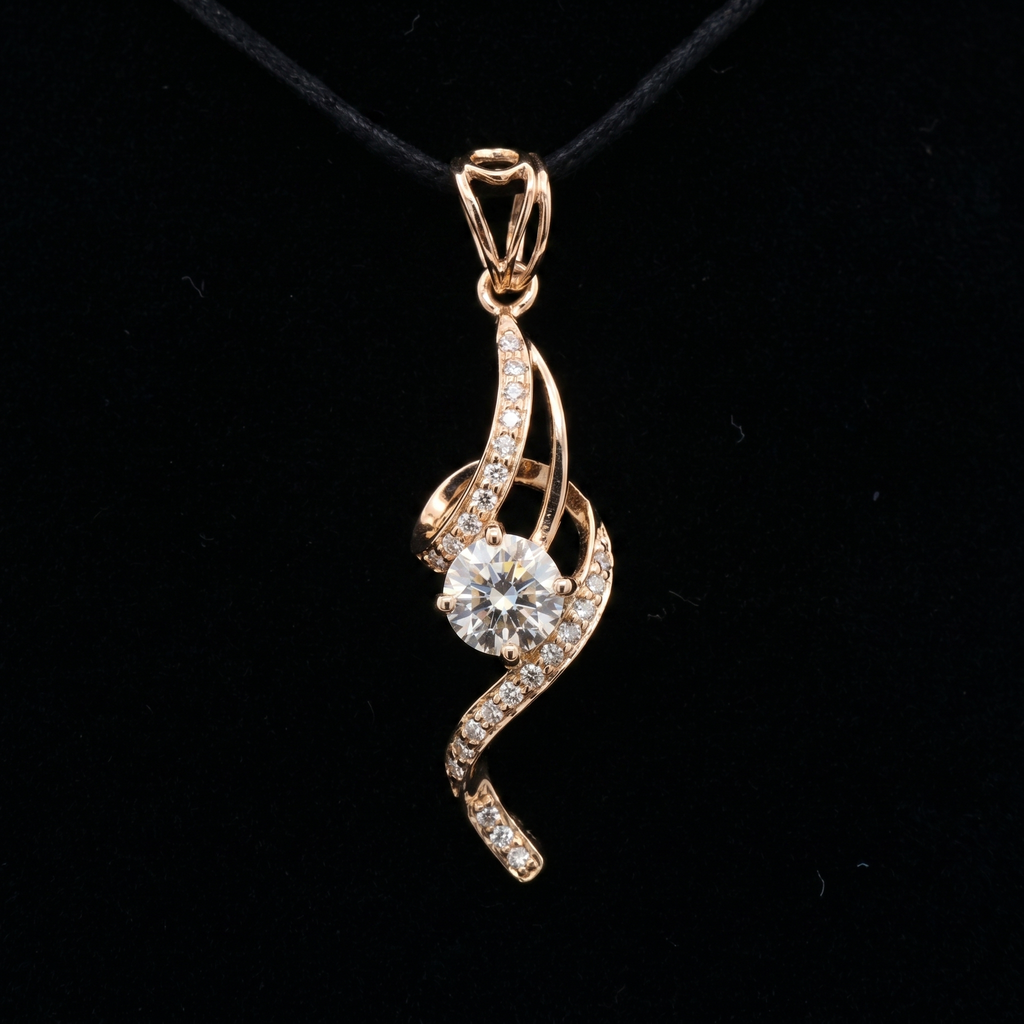 1.2Ct of Locket With the Purity of 18K