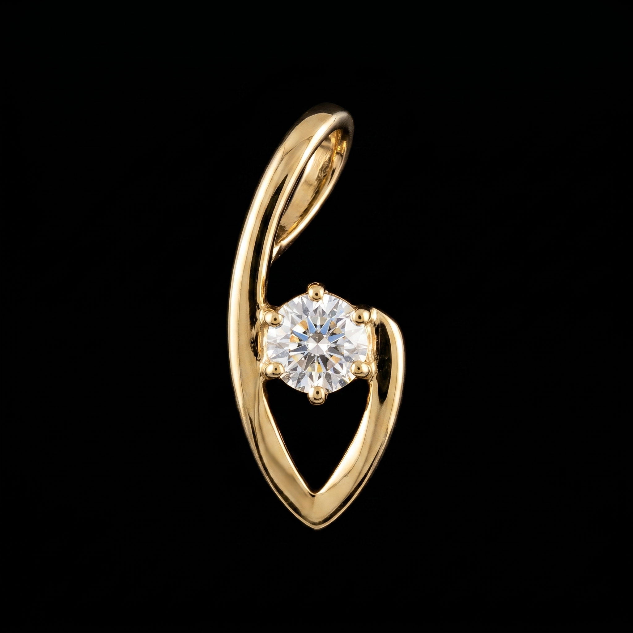 1Ct of Locket With the Purity of 18K