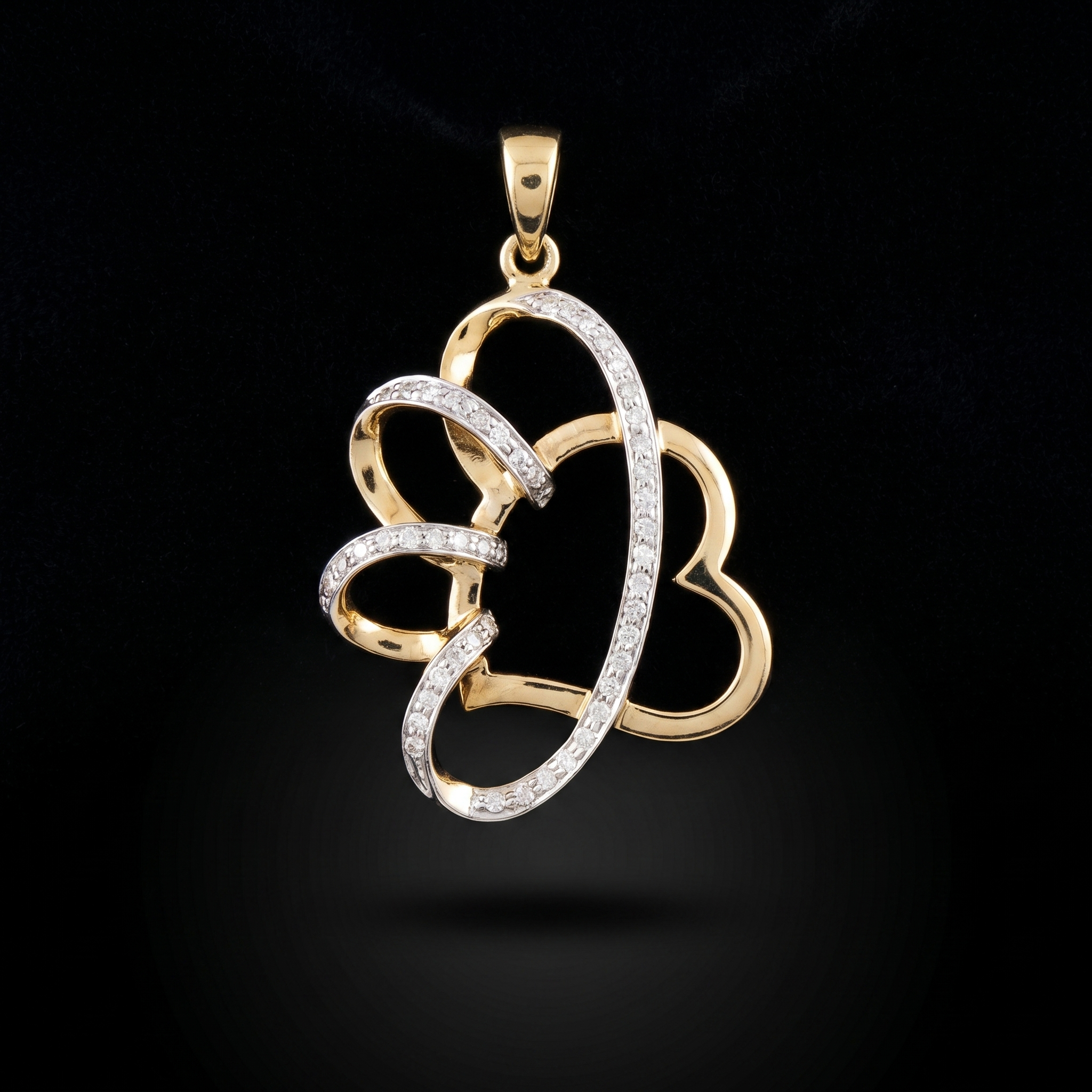 0.23Ct of Locket With the Purity of 18K