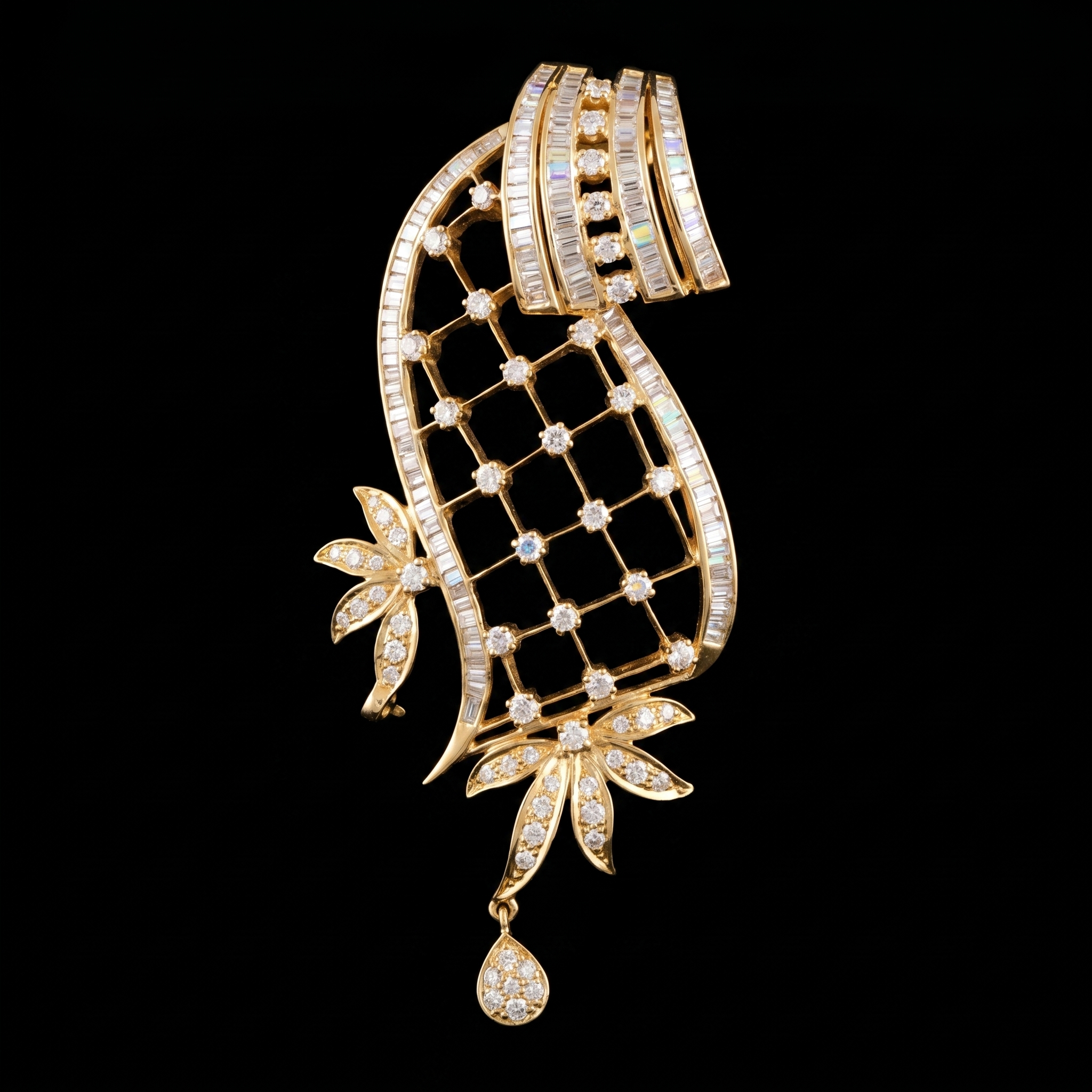 2.68Ct of Locket With the Purity of 18K