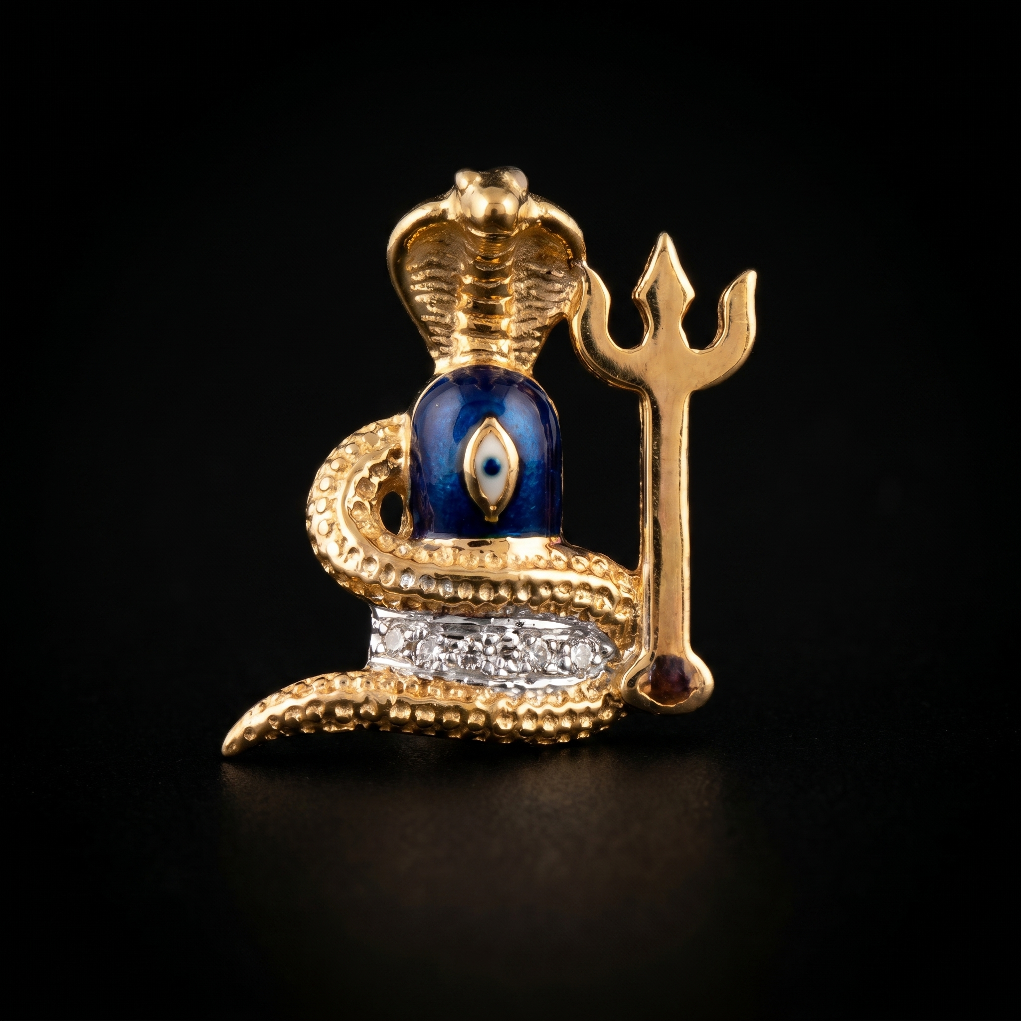 0.06Ct of Locket With the Purity of 18K