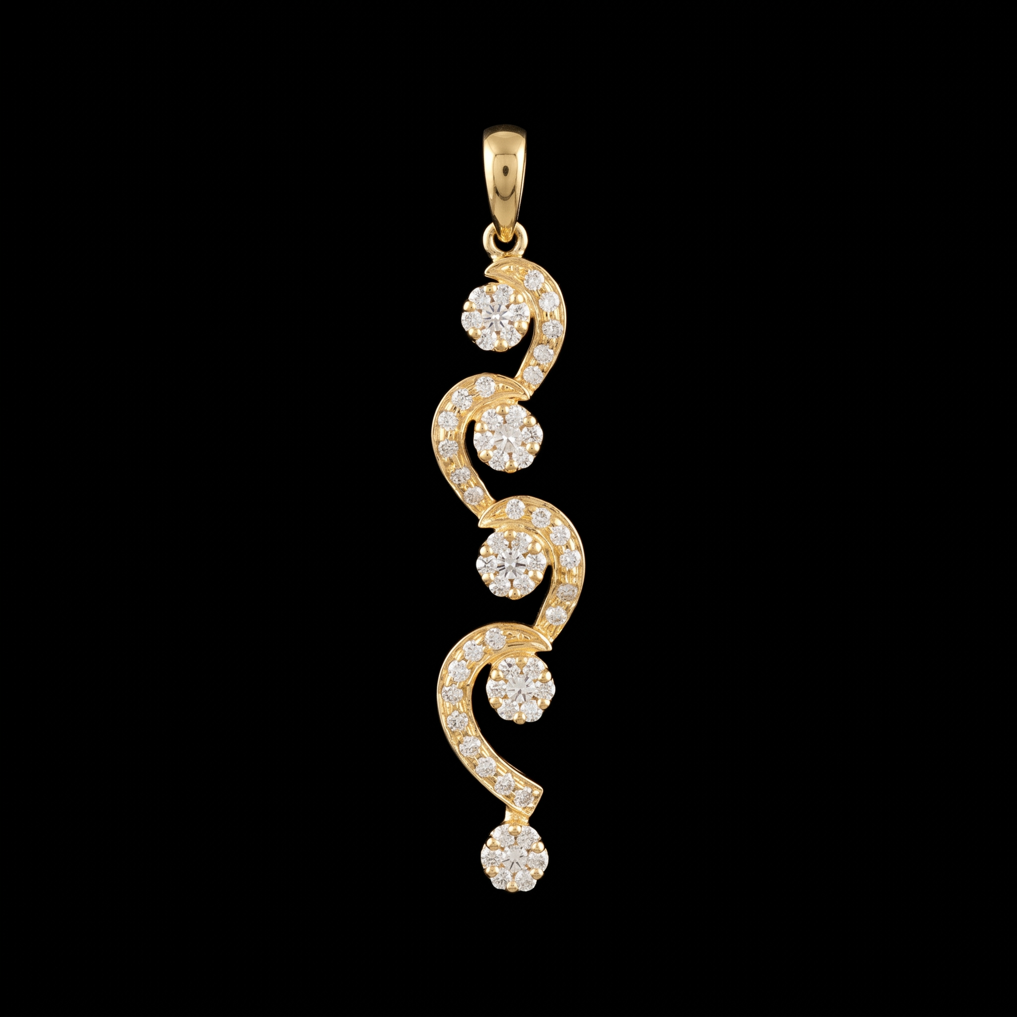 1Ct of Locket With the Purity of 18K